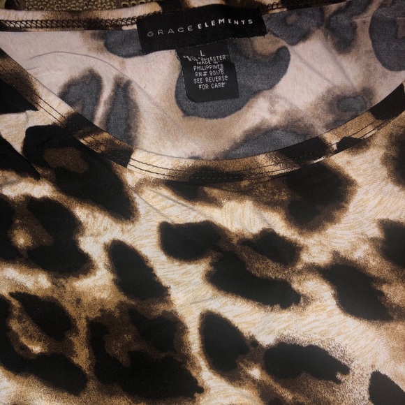 Leopard top!! - Picture 1 of 4